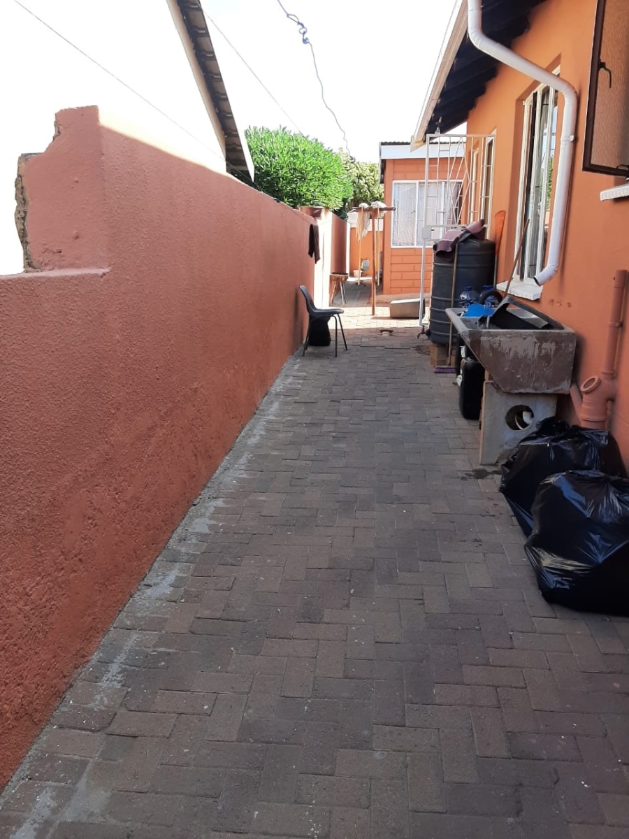 3 Bedroom Property for Sale in Tlhabane West North West